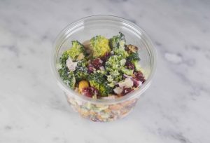 BROKKOLI & KYLLINGSALAT